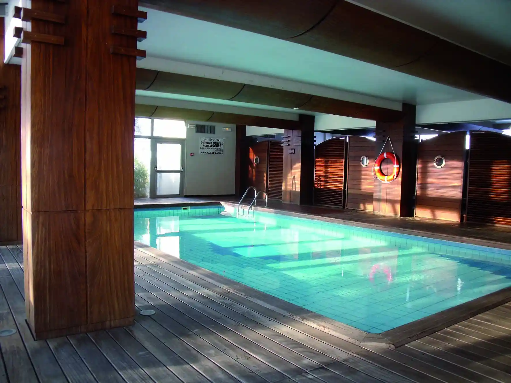 Lagrange Vacances&reg;  - Vic-sur-Cere - HOTEL LE FAMILY
